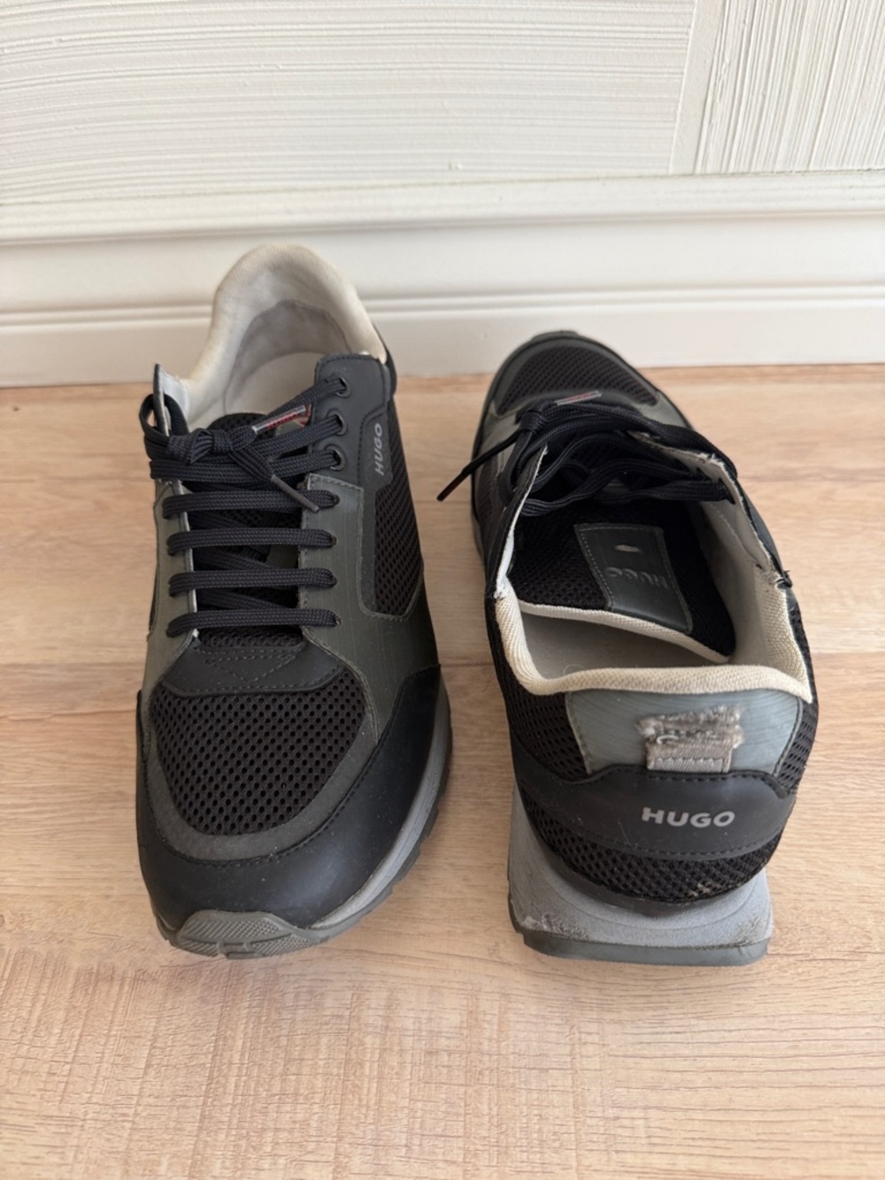 Hugo Boss, Men’s Sneakers . Black . Gray. Size 43
